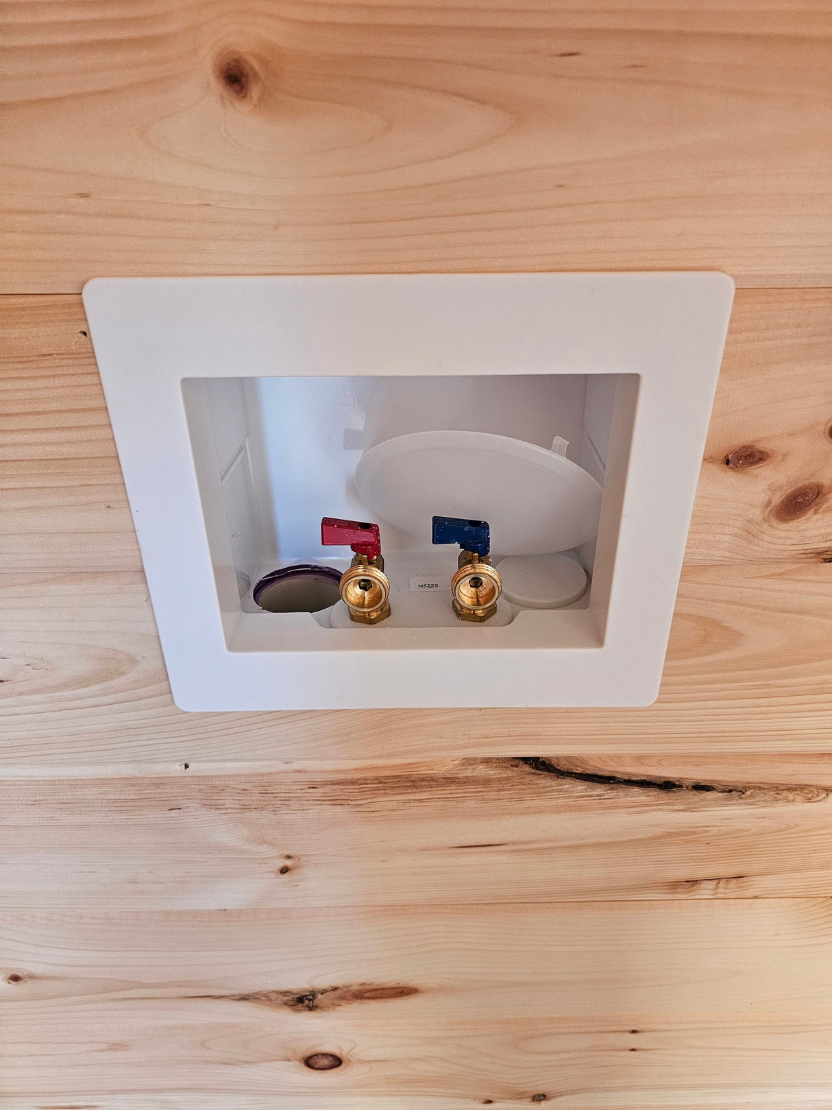 Cape Cod Cottage (Offered from 1 bed 1 bath to 3 bed 2 bath!)