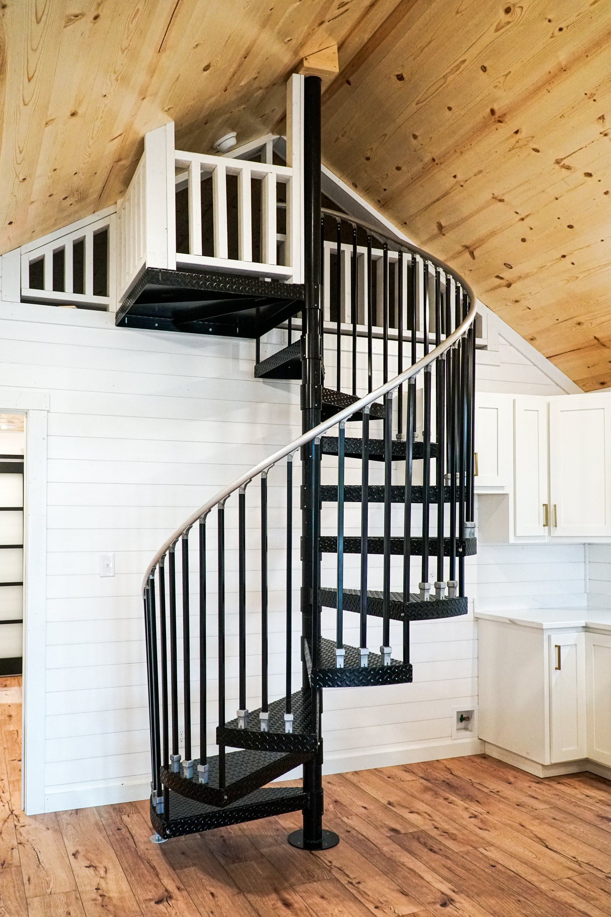 The Stallion Modern Amish Built Cabin