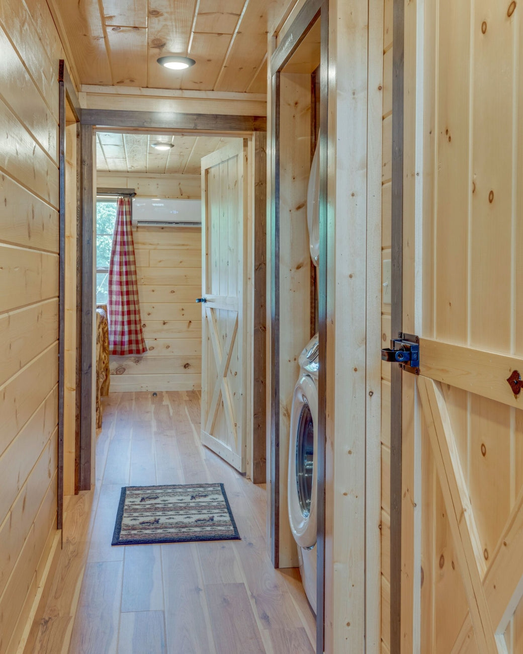 The Chattanooga Cabin (Shipping and set up pricing based on your state!)