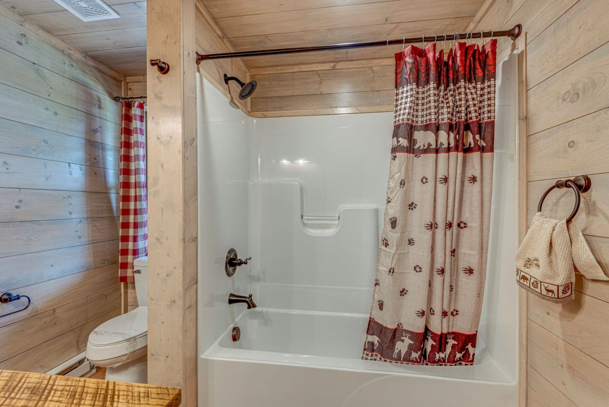 The Chattanooga Cabin (Shipping and set up pricing based on your state!)