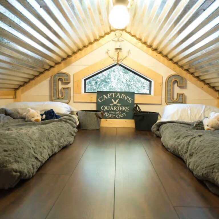 The Willow Brook Cabin ( WYOMING PRICING )