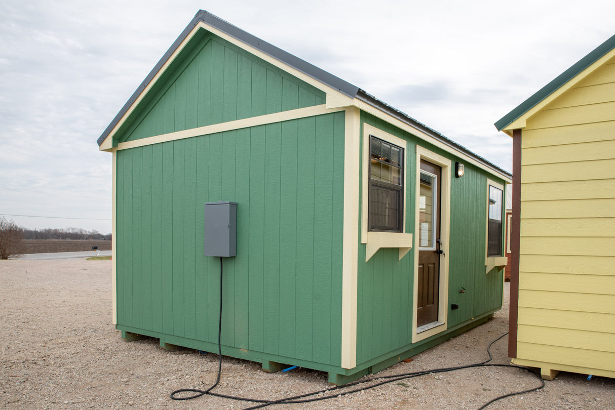 The Willow Brook Cabin ( MAINE PRICING )