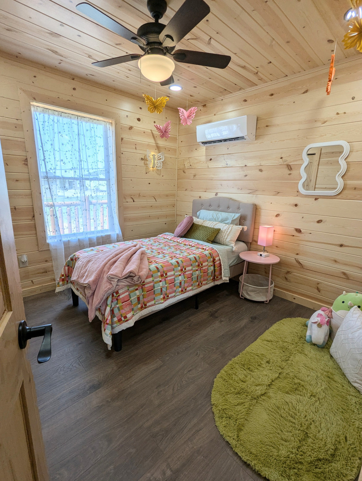 The Gatlinburg Lodge Cabin - ( ARKANSAS PRICING )
