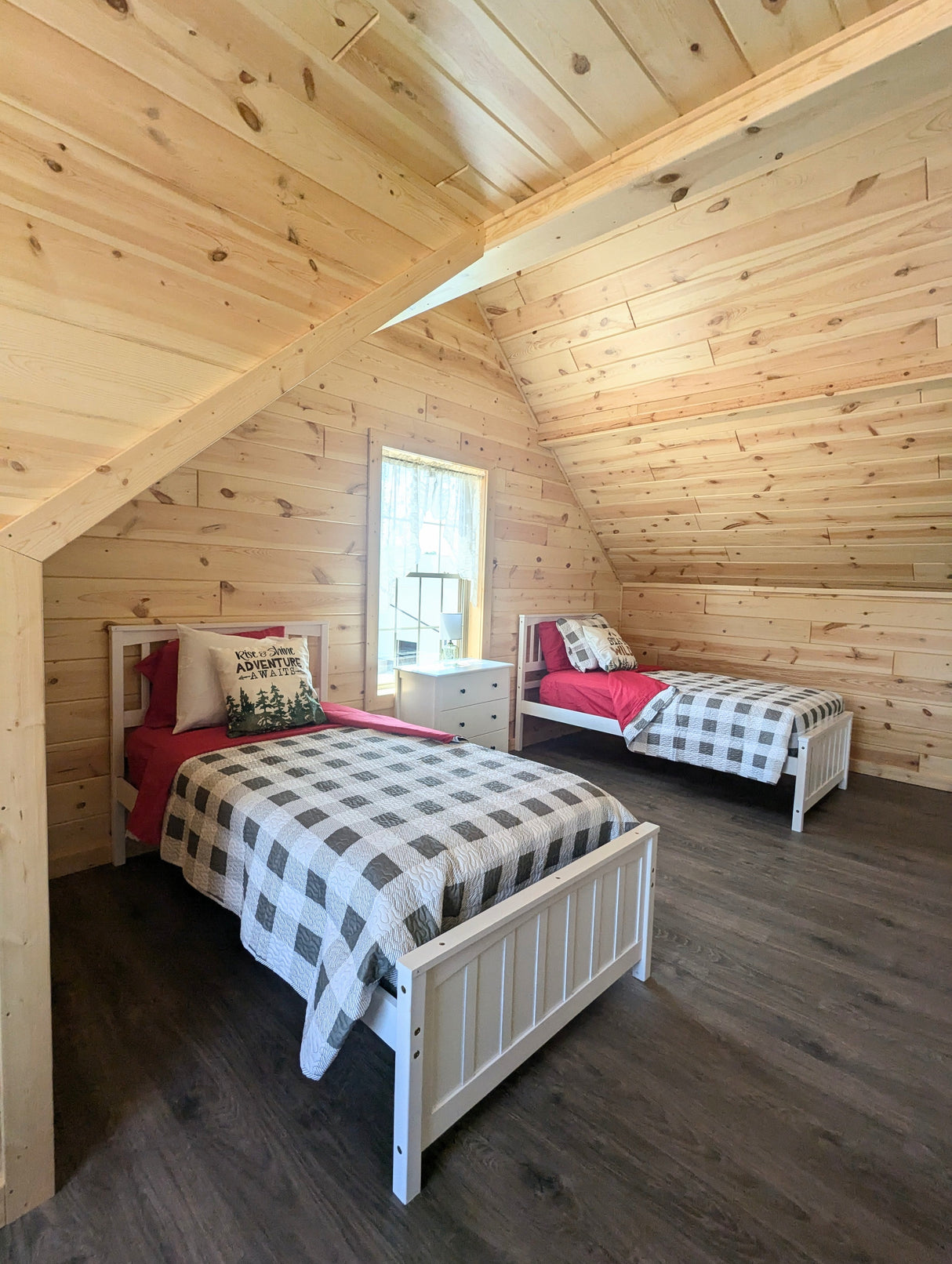The Gatlinburg Lodge Cabin - ( ARKANSAS PRICING )