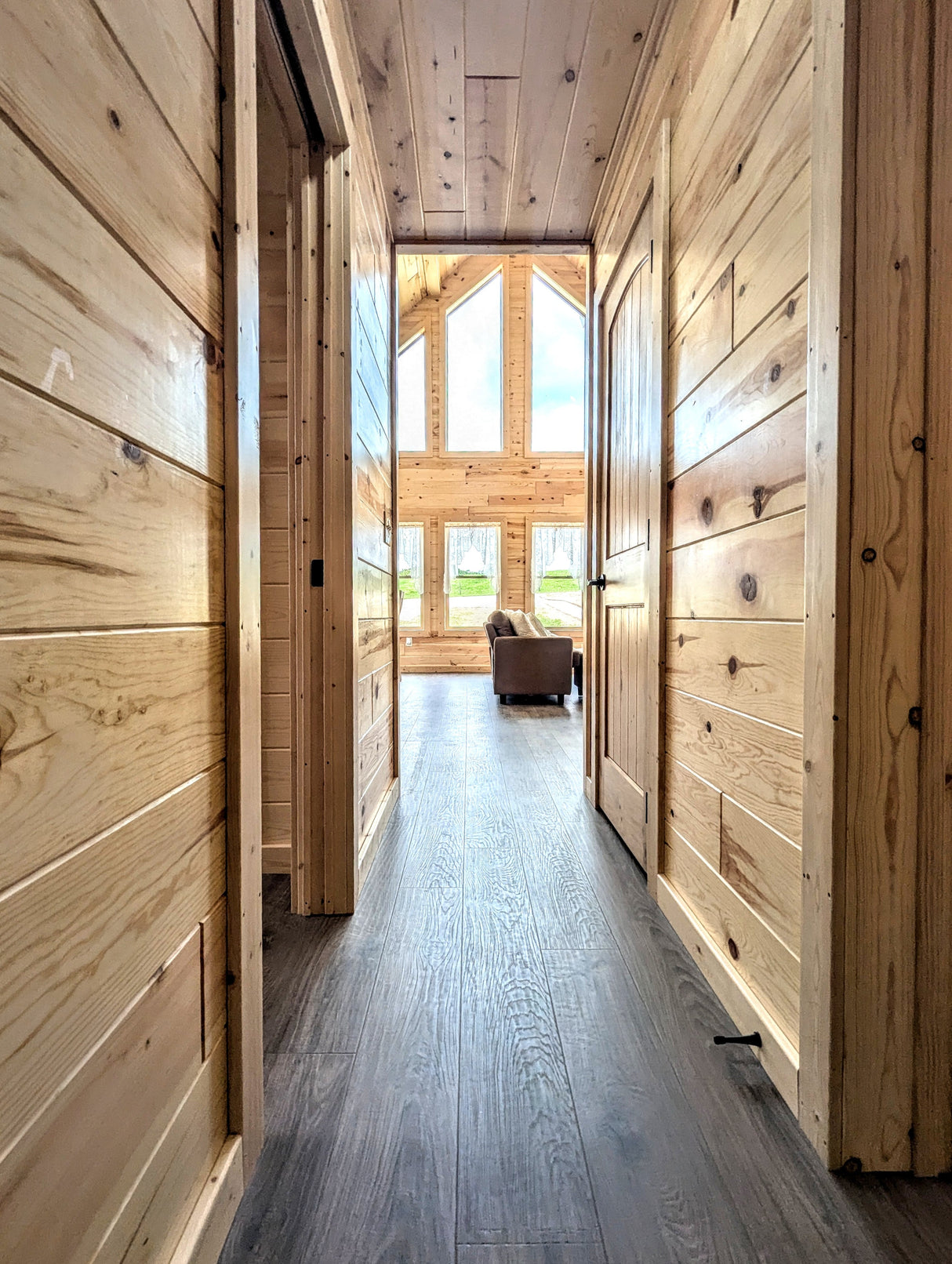 The Gatlinburg Lodge Cabin - ( ARKANSAS PRICING )
